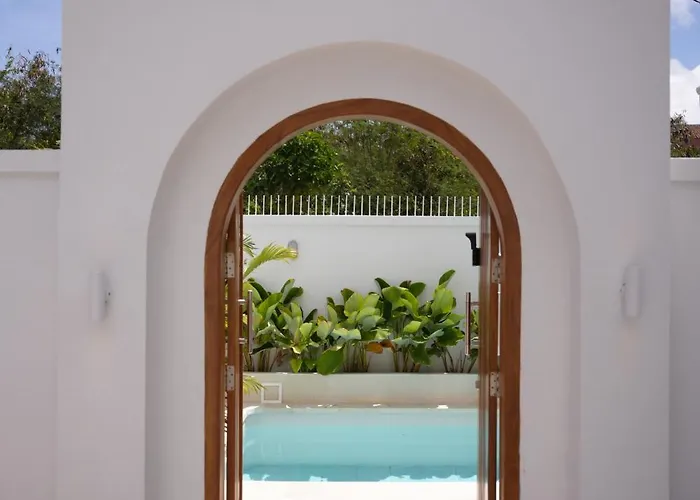 Villa Sp1cewood *
