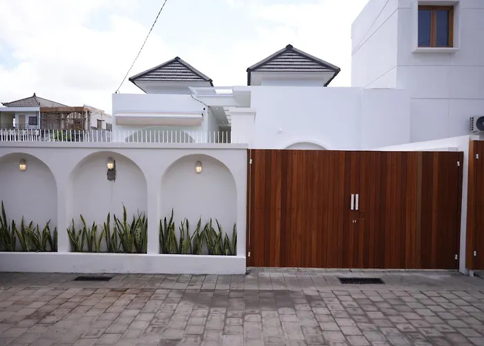 Villa Sp1cewood *